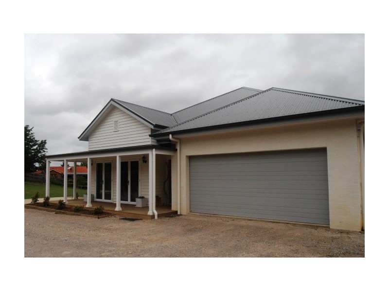 6A Young Road, Moss Vale NSW 2577