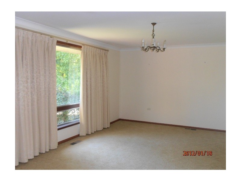 17 Toongoon Road, Burradoo NSW 2576