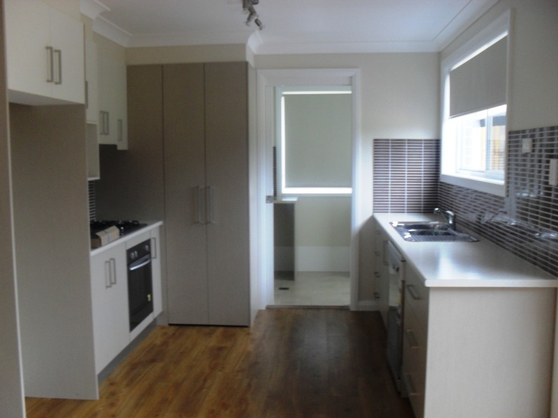 8 Baker Street, Moss Vale NSW 2577