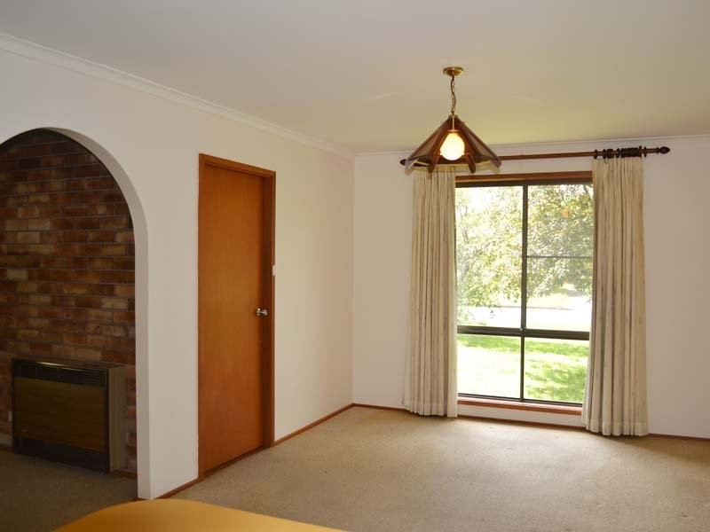 5 Stephens Place, Bowral NSW 2576
