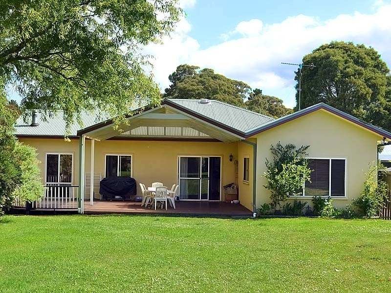 24 William Street, Bundanoon NSW 2578