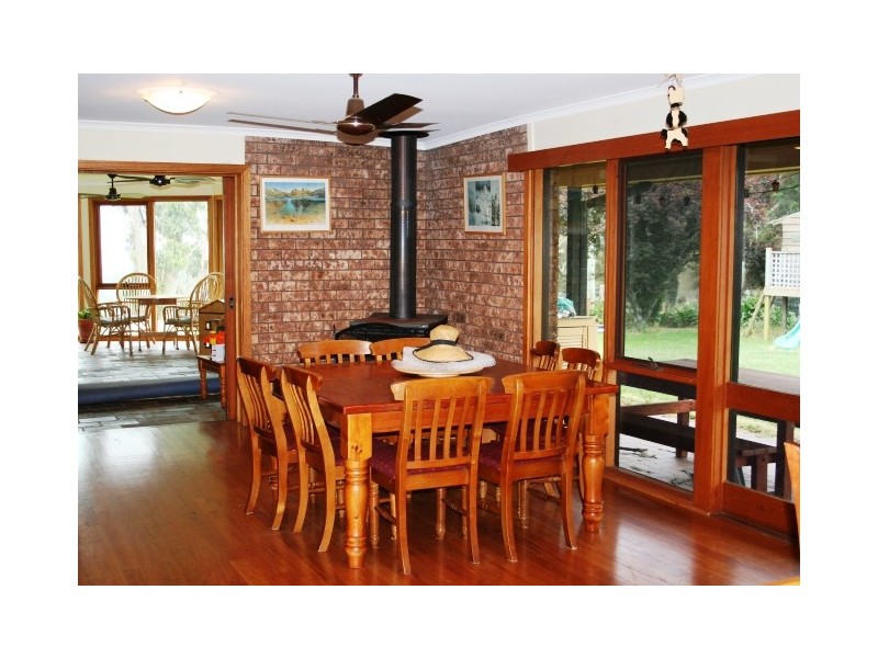 ‘Cooinda’ Kia-Ora Lane, Kangaloon NSW 2576