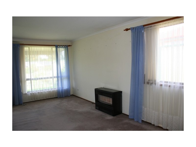 7 Kennedy Close, Moss Vale NSW 2577