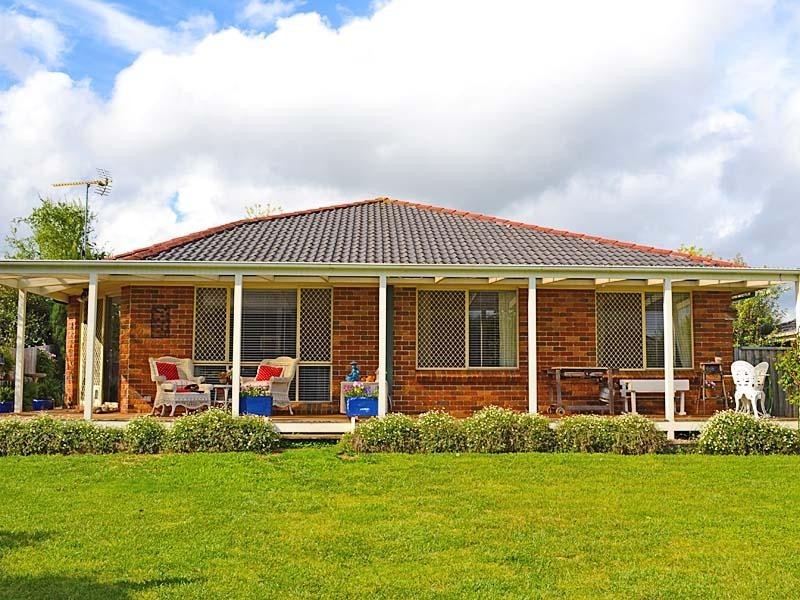 9 Bronwyn Place, Bowral NSW 2576