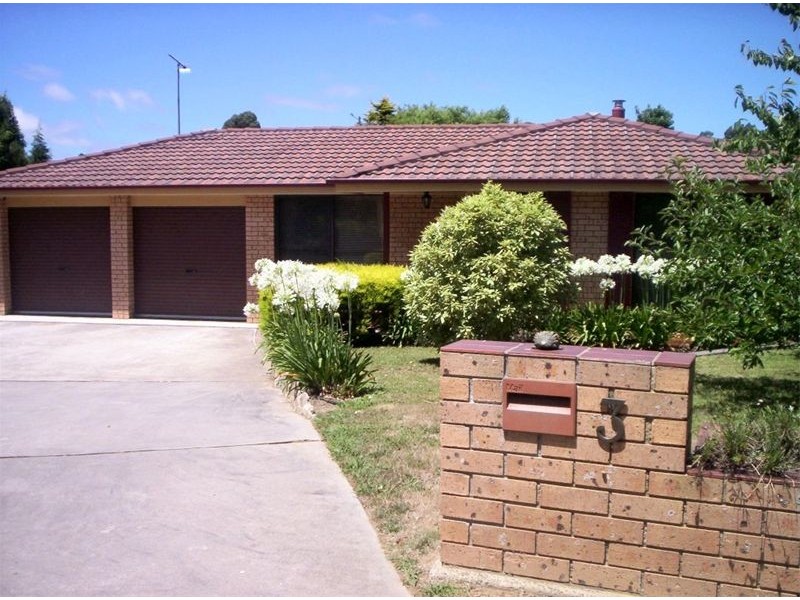 3 Stan McCabe Place, Bowral NSW 2576