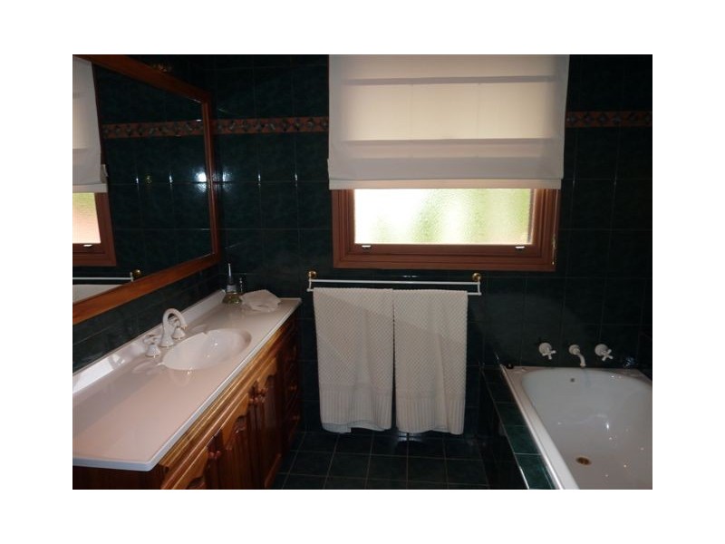 7 Bedford Place, Burradoo NSW 2576