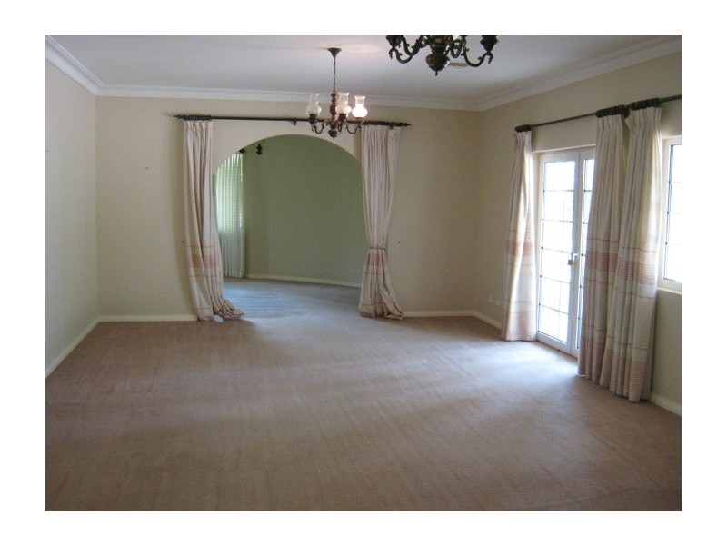 26 Yean Street, Burradoo NSW 2576