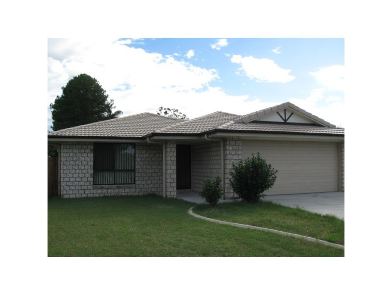 19 Pine Grove Drive, Crestmead QLD 4132