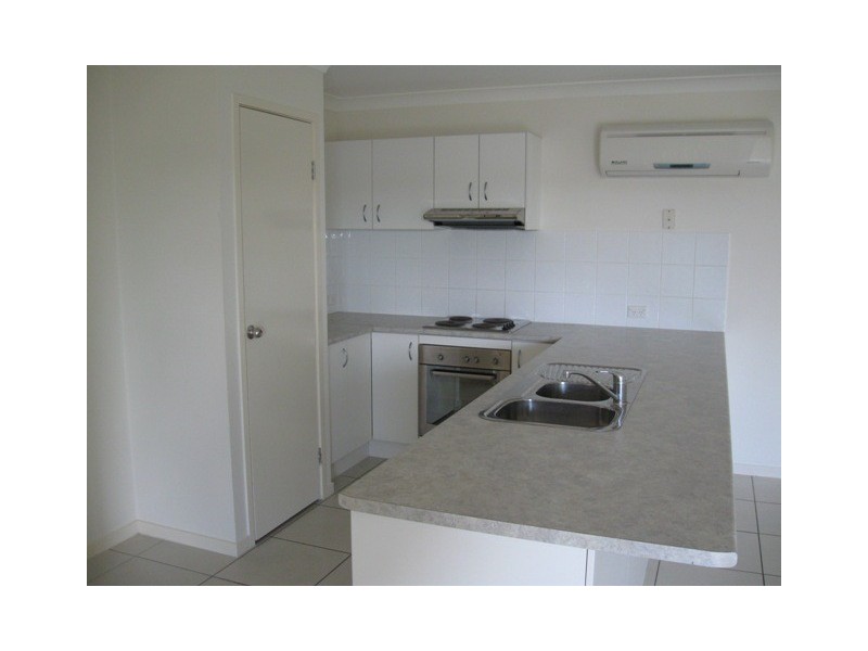 19 Pine Grove Drive, Crestmead QLD 4132