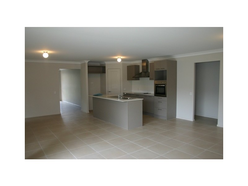 91 Sunview Rd, Springfield QLD 4300