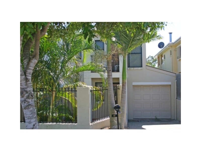 16 Hamley Street, Wooloowin QLD 4030