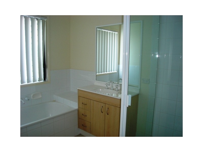 26 Moffatt Road, Waterford West QLD 4133