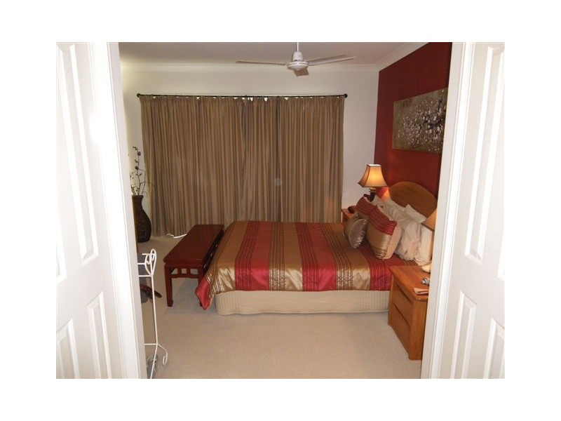 13 Prospect Court, Robina QLD 4226