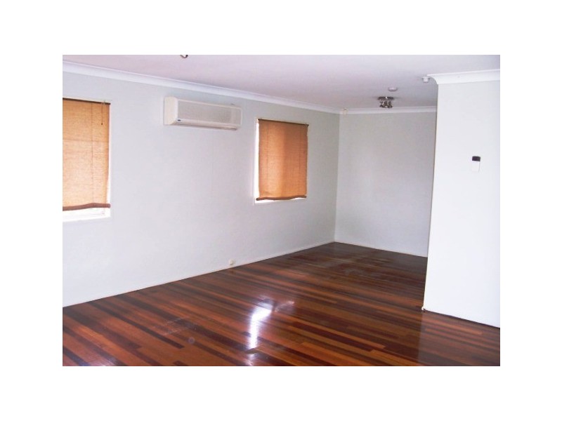 35 WIndsor Street, Kingston QLD 4114