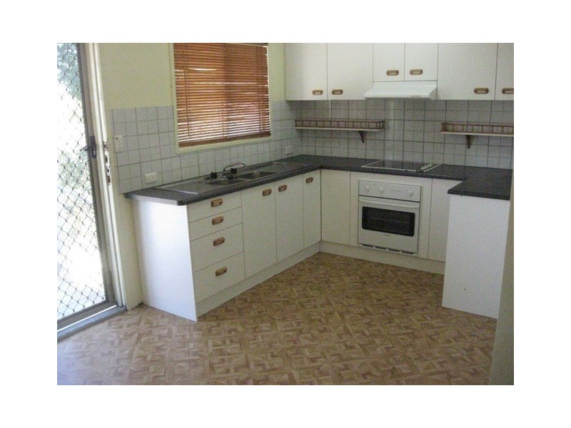 16 Lennox Street, Woodridge QLD 4114