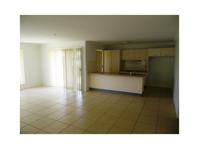 160 Wildey Street, Raceview QLD 4305