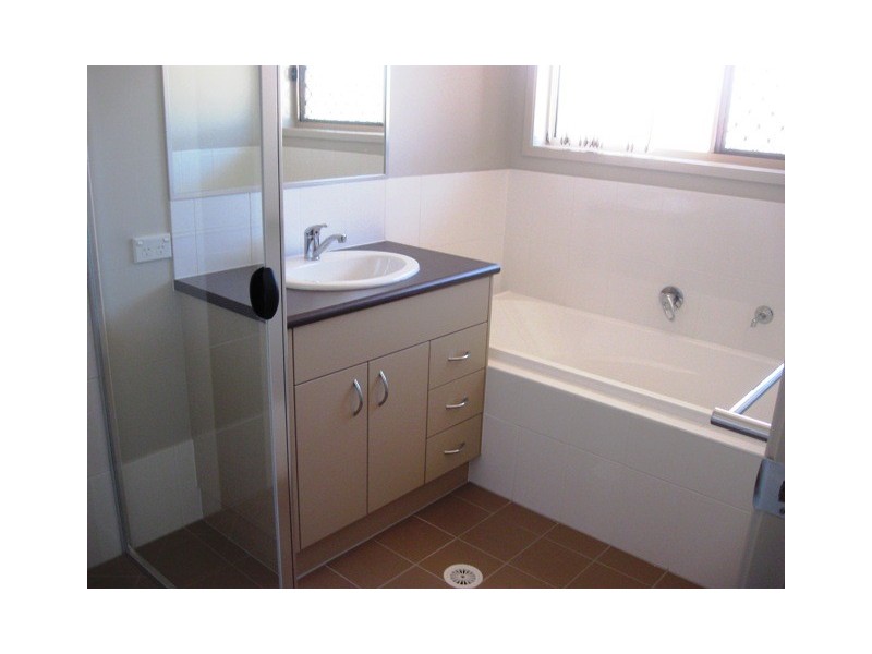 53 Kyoto St, Brassall QLD 4305