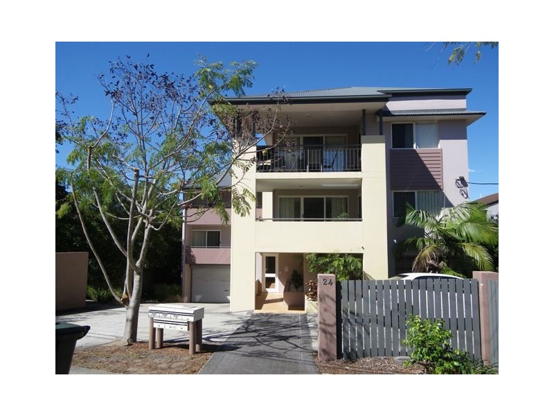 4/24 McLay Street, Coorparoo QLD 4151