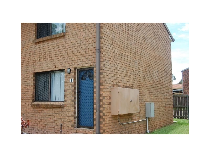 1/9 Cognac Court, Kingston QLD 4114