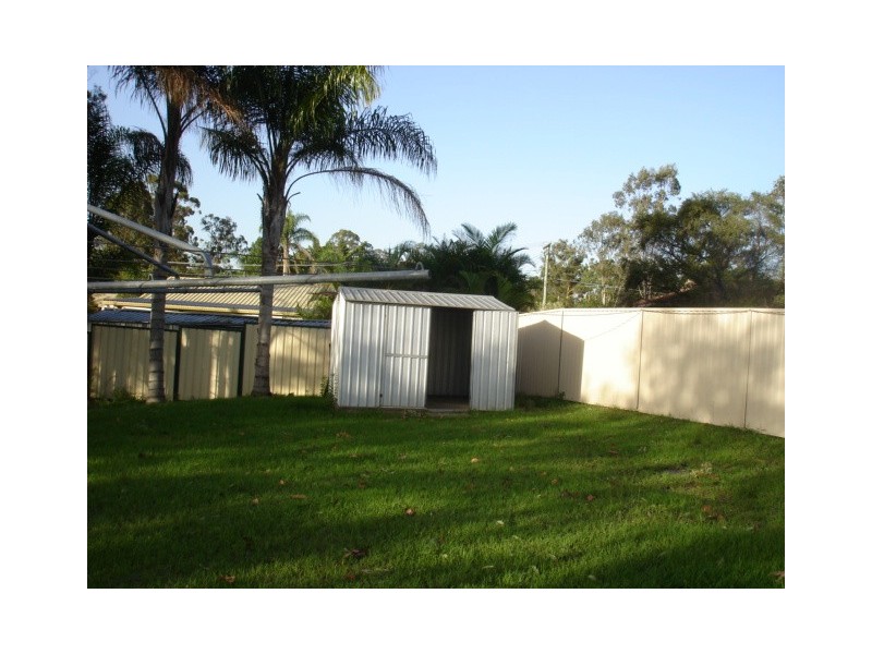 10 Cabernet Crt, Kingston QLD 4114