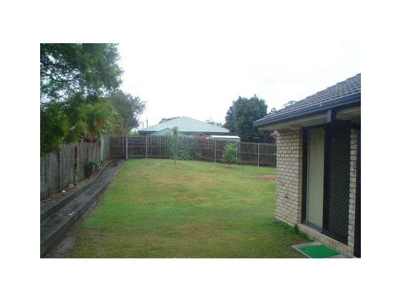 8 Duchess Court, Loganlea QLD 4131