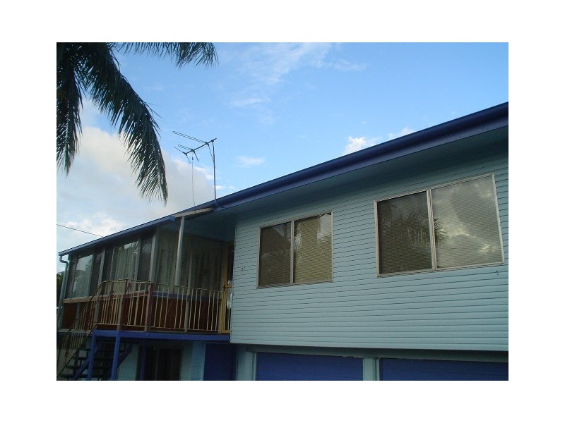 137 North Road, Woodridge QLD 4114