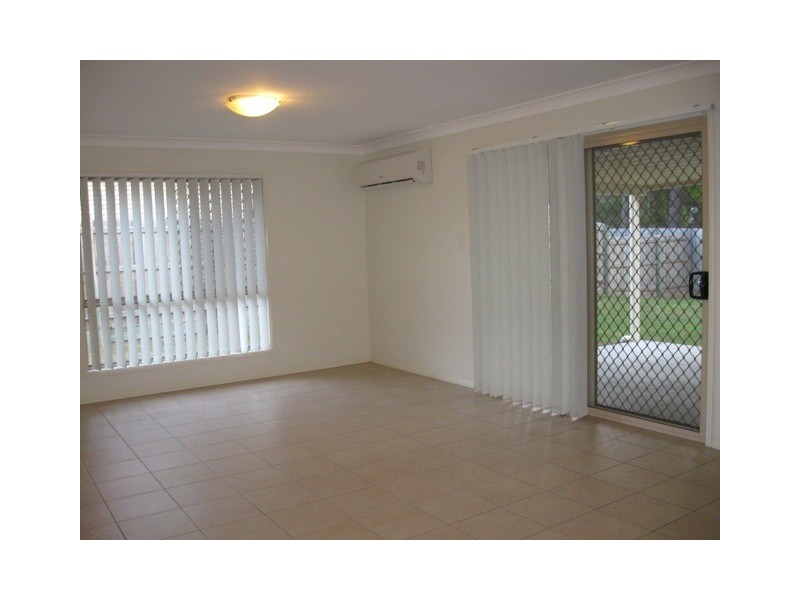 12 Lahore Street, Crestmead QLD 4132