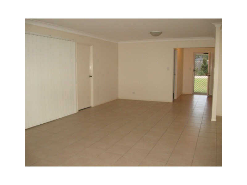 10 Lahore Street, Crestmead QLD 4132