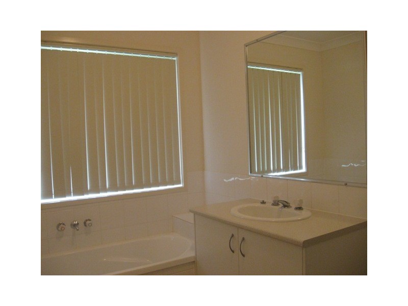 26 Chams Street, Marsden QLD 4132