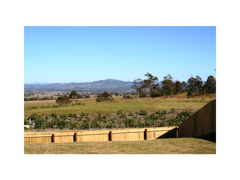 17A Hillside Crescent, Beaudesert QLD 4285