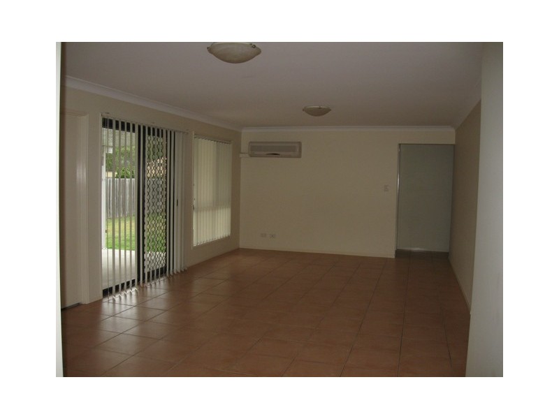 5 Daniella Drive, Marsden QLD 4132