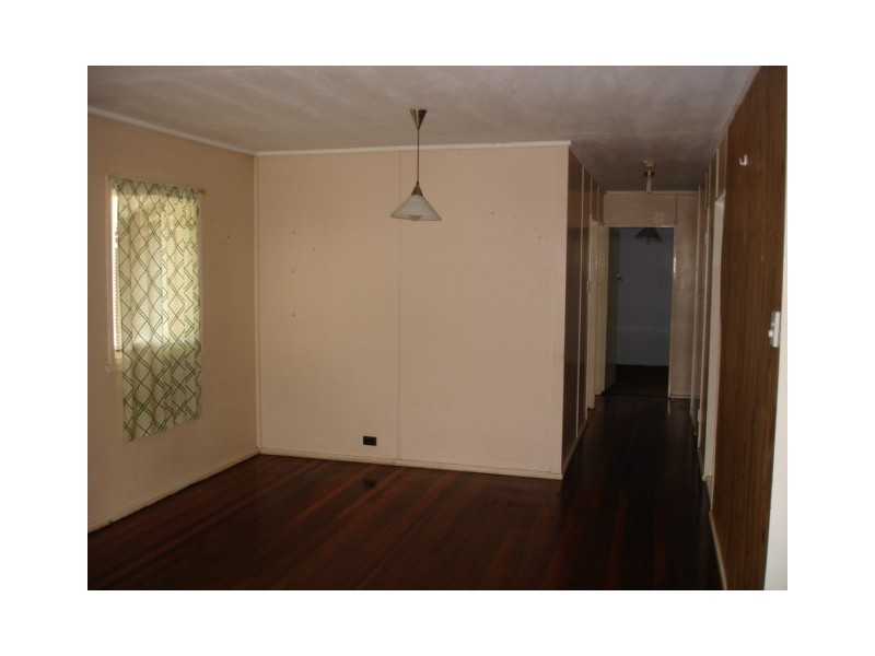 10 Douglas Street, Woodridge QLD 4114