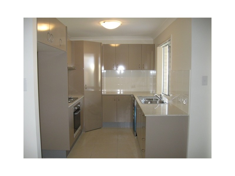 11 Starling Street, Loganlea QLD 4131
