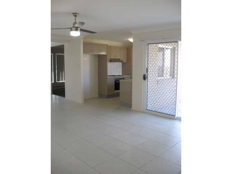 11 Starling Street, Loganlea QLD 4131