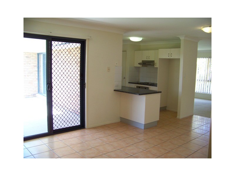 8 Daniella Drive, Marsden QLD 4132