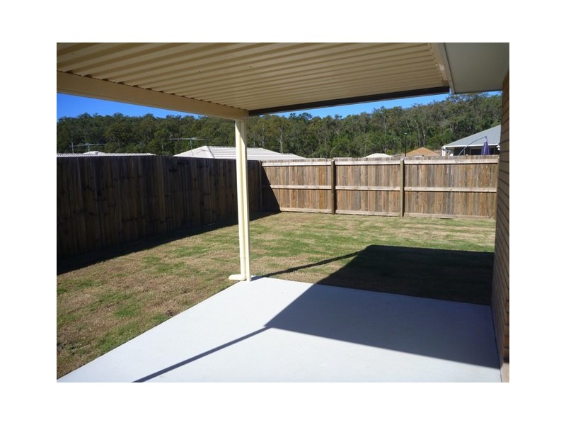 4 Oakvale Avenue, Holmview QLD 4207