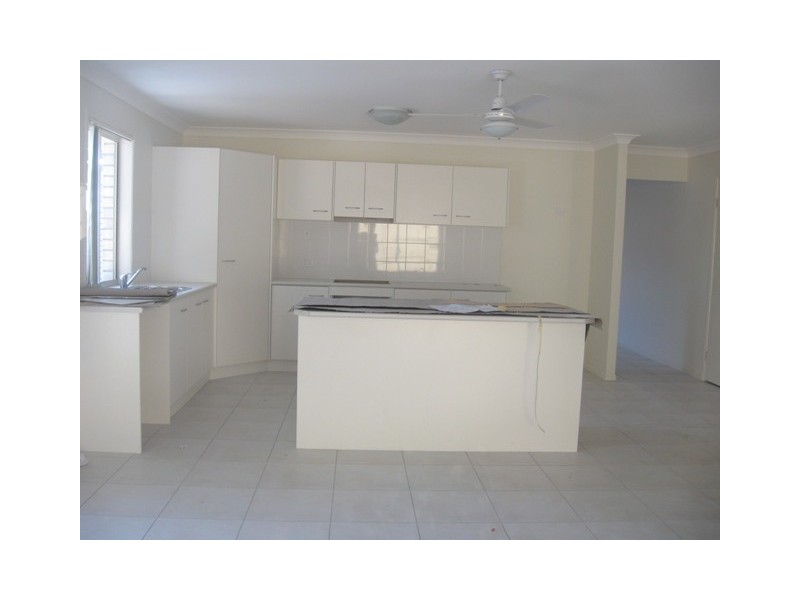 17 Chesan Court, Crestmead QLD 4132