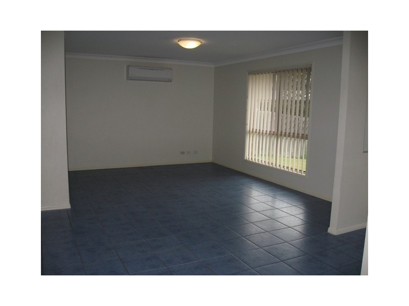 16 Daniella Drive, Marsden QLD 4132