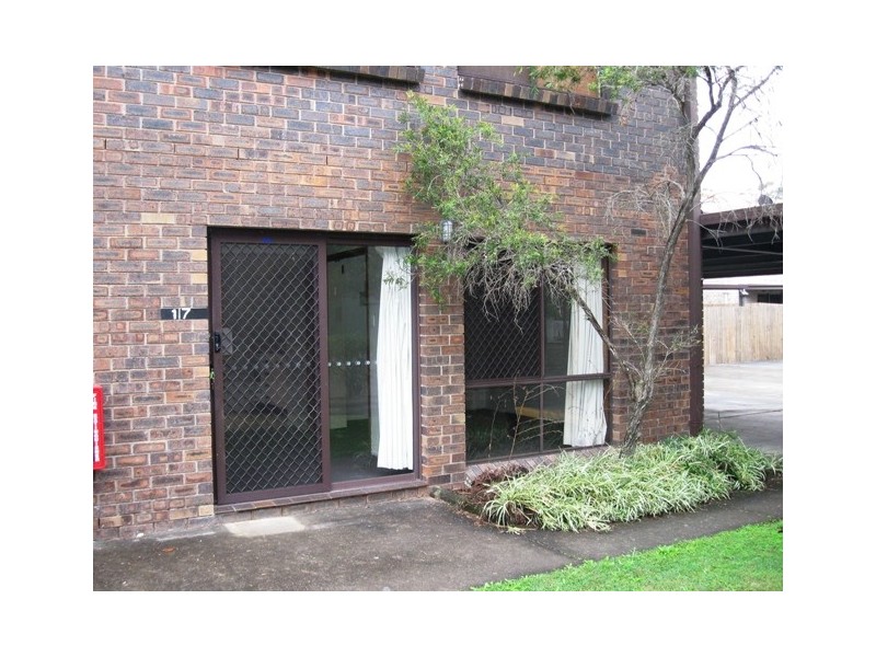 17/41 Defiance Road, Logan Central QLD 4114