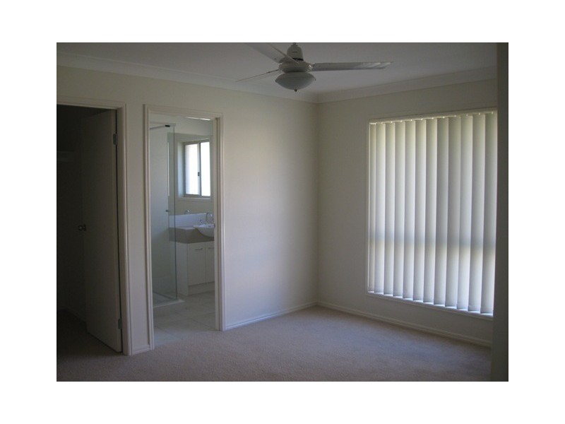 1 Beachstar Avenue, Upper Coomera QLD 4209