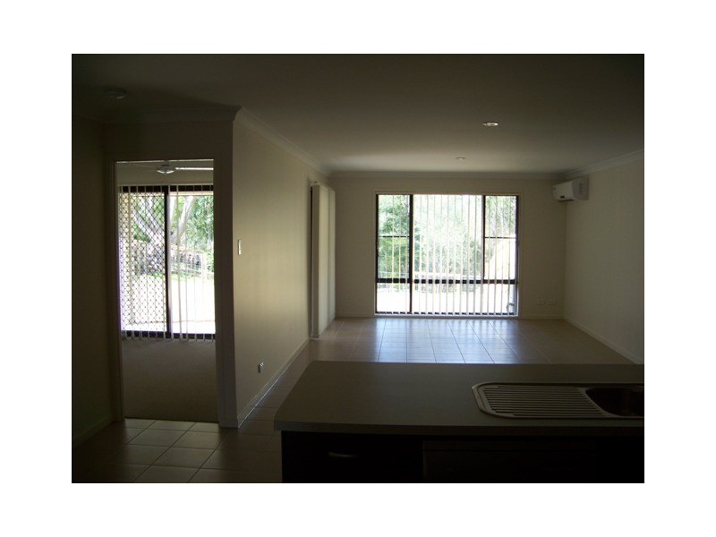 8A Hugo Drive, Beaudesert QLD 4285