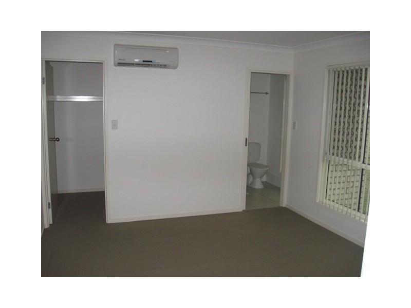 18 Chams Street, Marsden QLD 4132