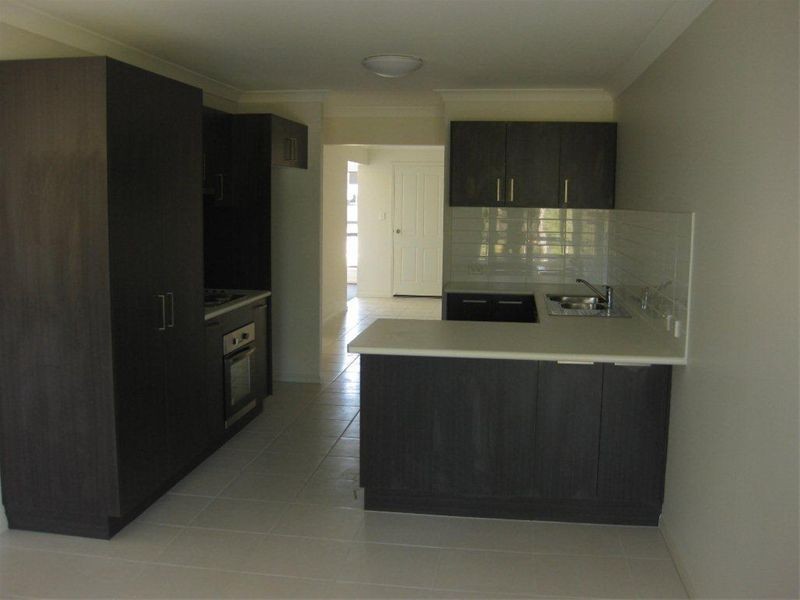 54 Aspect Terrace, Springfield Lakes QLD 4300