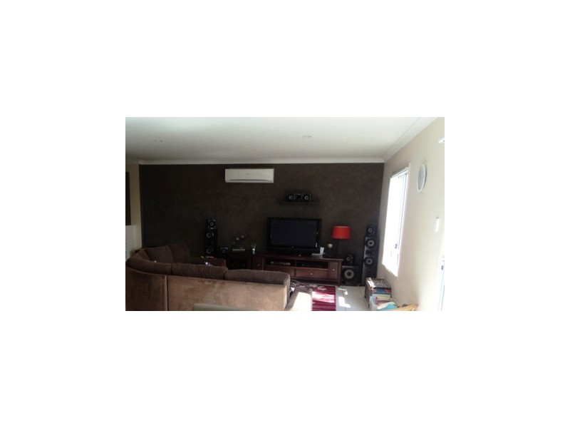 98/1 Sauvignon Pde, Upper Coomera QLD 4209