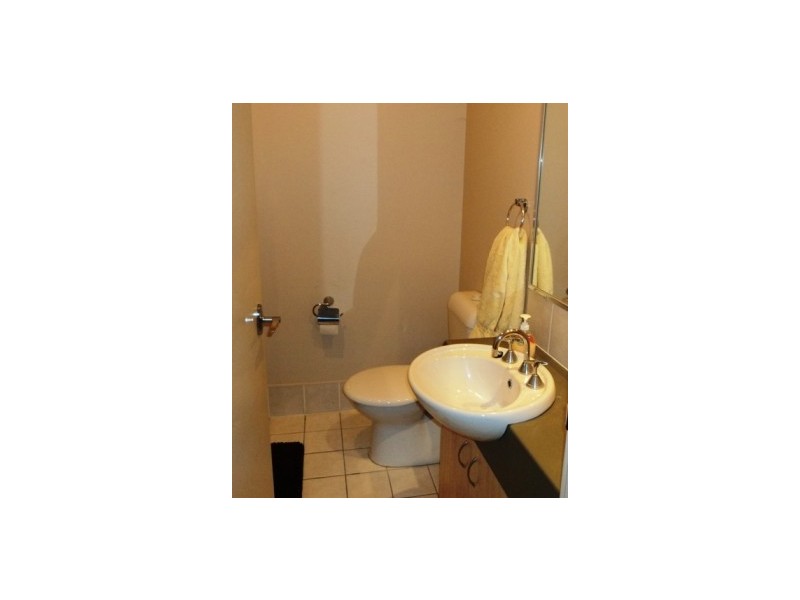 98/1 Sauvignon Pde, Upper Coomera QLD 4209