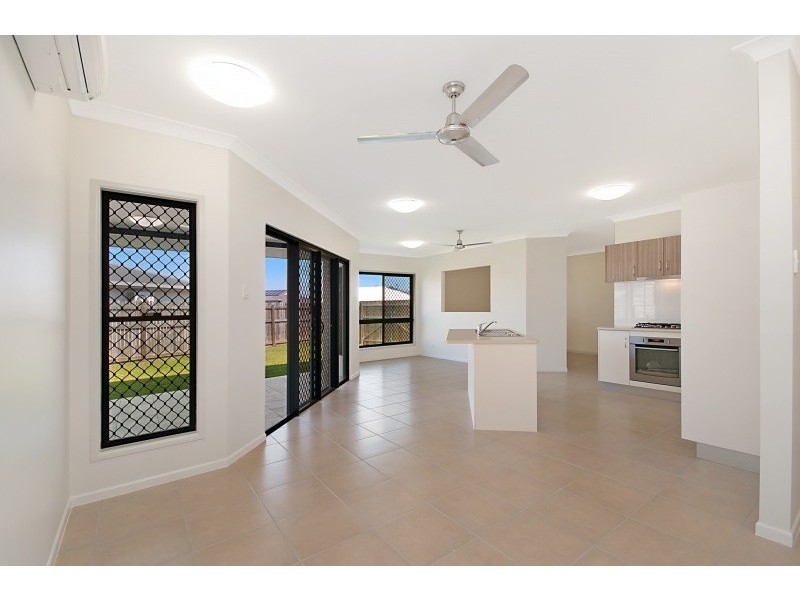 128 Daintree Drive,, Bushland Beach QLD 4818