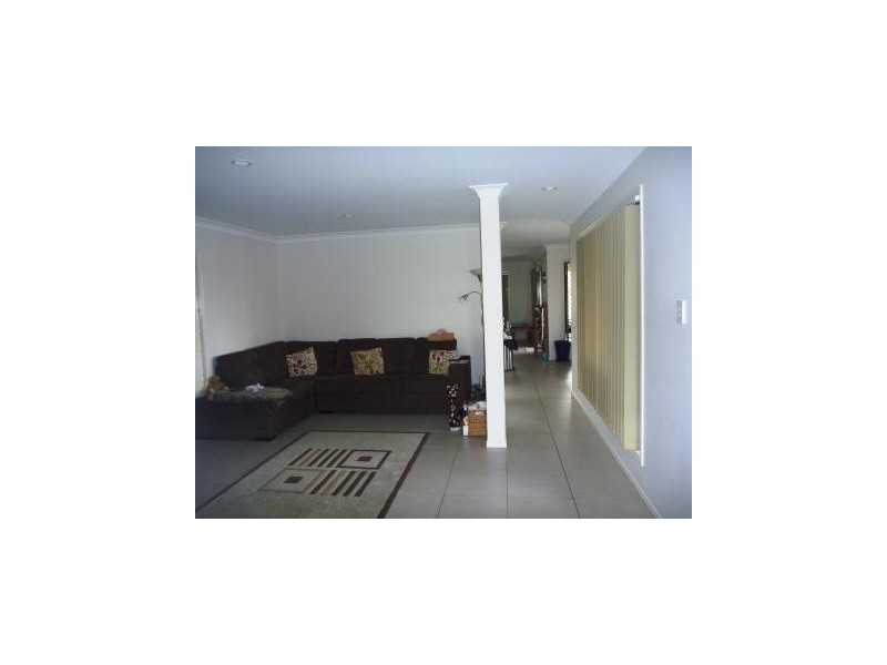 3 Nuala Street, Yamanto QLD 4305