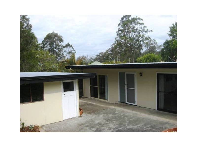 8 Osborne Court, Loganholme QLD 4129