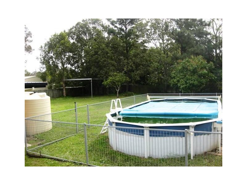 8 Osborne Court, Loganholme QLD 4129