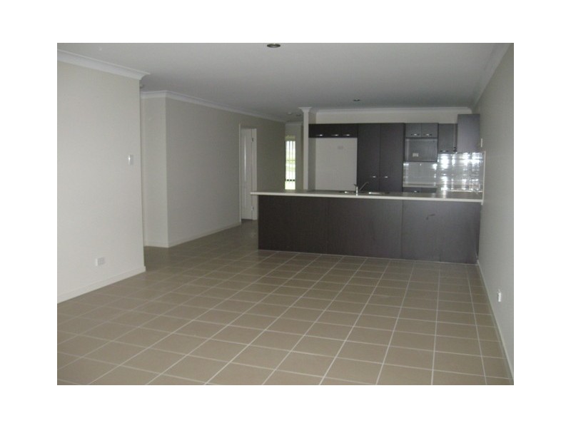 3A Rainbow Place, Beaudesert QLD 4285